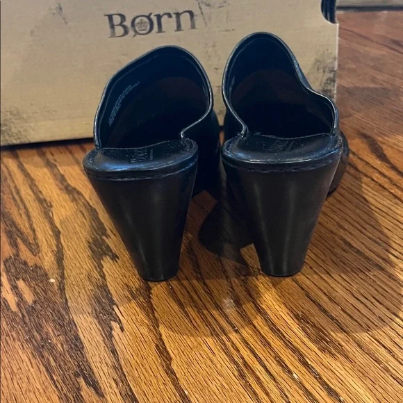 Women’s shoes Black Leather Mules clogs - Picture 2 of 8